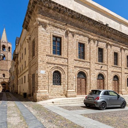 La Finestra Sul Teatro Apartment Alghero Exterior photo